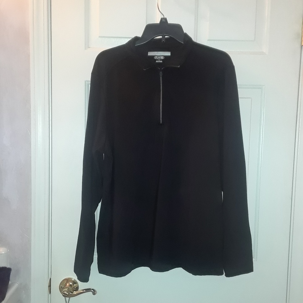 Long sleeve waterproof golf pull over.